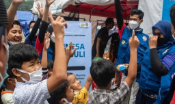 Unesa Turun Tangan! Beri Keringanan UKT hingga Terjunkan Tim Trauma Healing untuk Korban Banjir Aceh dan Sumatera