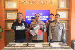 Warga Blora Dibekuk Polisi Usai Tipu IRT Lewat Aplikasi Kencan Daring