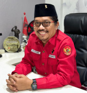 Pesona Buaya Buka Jalan UMK Surabaya Naik Kelas