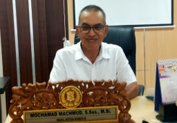 DPRD Surabaya Endus "Main Mata" Dana Kelurahan: Proyek Mangkrak, Administrasi Cair!