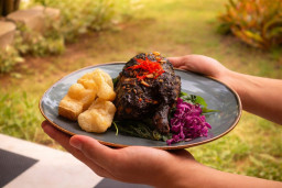 Bukan Sekadar Iftar, Four Points Batam Angkat Kuliner Adat Minangkabau di Ramadan 2026