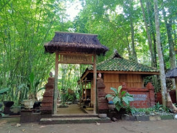 Tomboan Nawongso, Warisan Leluhur yang Masih Bertahan di Tengah Arus Modernisasi