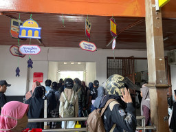 Pemudik Padati Stasiun Cepu, Kedatangan Penumpang Tembus Dua Kali Lipat