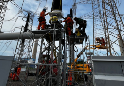 Amankan Pasokan Listrik Jawa - Bali PLN UIT JBM Ganti Komponen Vital GISTET Paiton