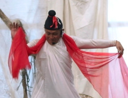 Ludruk Hidupkan Ruang Publik Desa, “Sambang Putu” Digelar di Nganjuk