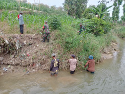 Sinergi TNI dan Warga Blora Bangun Jembatan Gantung, Jawaban Atas Keterbatasan Akses
