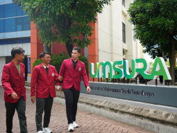 Hebat!, UMSURA Raih Peringkat Satu PTS Terbaik di Jatim