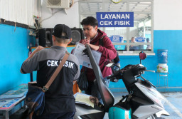 Pasca Lebaran Tren Pembayaran PKB dan BBNKB Naik, Pemprov Jatim Pastikan Tarif Tidak Naik