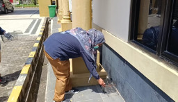 Ratusan Perangkap Tikus Dipasang di Asrama Haji Surabaya, Antisipasi Risiko Penyakit Jelang Musim Haji