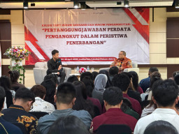 Hadirkan Praktisi Hukum, FH Ubaya Tekankan Hak Penumpang dalam Kasus Penerbangan