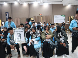 2.612 Jemaah Haji Embarkasi Surabaya Telah Diberangkatkan ke Tanah Suci