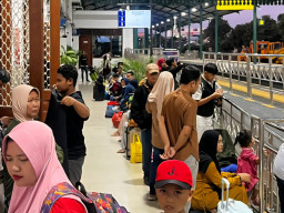 Pengguna Commuter Line Wilayah 8 Surabaya Tembus 156 Ribu Lebih Selama Libur Panjang