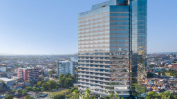 Daftar Hotel Populer di Surabaya 2026, Cocok untuk Staycation Akhir Pekan
