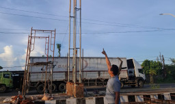 Kecelakaan Kerja, Pasang Totem Informasi BBM di SPBU Tuban Berujung Maut