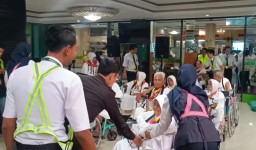 Embarkasi Surabaya Berangkatkan 42.104 Jamaah Haji, 14 Jamaah Wafat