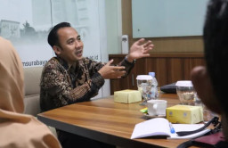 Viral Lagu "Mas Bahlil Ganteng", Pakar UMSURA Sebut Satire Politik yang Berubah Jadi Panggung Popularitas