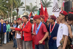 Massa Cipayung Menggugat Demo di DPR RI, Satu Mahasiswa Diduga Alami Kekerasan Saat Diamankan Polisi
