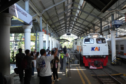 KA Pandalungan 2 Jalani Perjalanan Perdana Jember–Gambir, 291 Penumpang Berangkat dari Daop 8 Surabaya