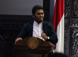 Soal Kesaksian di MK, Unair Rinci Penghasilan Dosen Tetap Non-ASN, Setara 14 Kali Gaji dalam Setahun