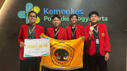 Deteksi Risiko Penyakit dengan Inovasi Aplikasi AI, Tim Untag Surabaya Sabet Juara di SINEC 2