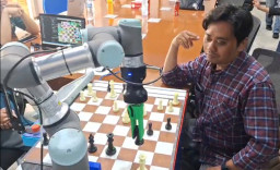 Mahasiswa Ubaya Ciptakan Robot Catur Pintar Berbasis AI dan Kamera
