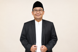 Mengenal Lebih Dekat Gus Rozin, Putra KH MA Sahal Mahfudh yang Kini Maju dalam Bursa Ketua Umum PBNU