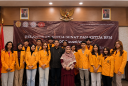 Dekan Fakultas Hukum Universitas Jayabaya Lantik Ketua SEMA dan BPM Baru, Dorong Mahasiswa Jadi Agen Perubahan