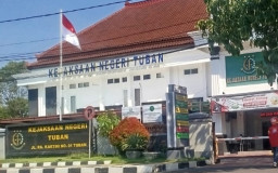 ASN Perempuan Kejari Tuban Jalani Cuti ke Luar Negeri di Tengah Pemeriksaan Suap Tambang Ilegal Rp600 Juta
