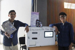 Mesin Pembalut Otomatis Karya Mahasiswa ITS Integrasikan IoT dan Pembayaran Non-tunai