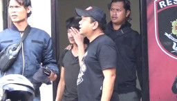 Mobil Patroli Polsek Tambaksari Terbakar, Terduga Pelaku Pembakaran Diamankan Polisi