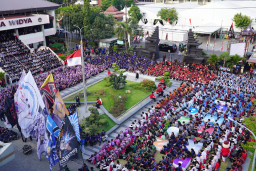 Mendidik Empati dan Kebersamaan, 3.160 Maba Untag Surabaya Diajak Peduli Kondisi Bangsa