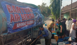 Anggota DPRD Jateng dan Apindo Blora Siapkan 100 Tangki Air Bersih, Target Jangkau Seluruh Desa Terdampak Kekeringan