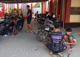 Buntut Balap Liar di Jalan Nasional Blora-Cepu, Motor Bisa Diambil di Mapolsek Jepon dengan Ketentuan Berikut