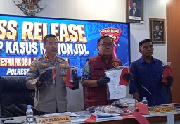 Kenalan Lewat Medsos Berujung Pemerasan, Pria Asal Blora Ditangkap Polisi di Cepu