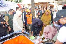 Gubernur Khofifah Turun Langsung Pastikan Air Bersih untuk Warga Terdampak Kekeringan di Pasuruan
