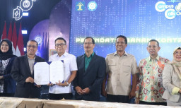 Olah Daun Jati Jadi Teh Antioksidan, Teh Daun Jati Ubaya Resmi Raih Lisensi Paten