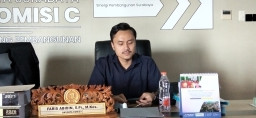 DPRD Surabaya Minta Warga Laporkan Jukir Nakal: Tolak Nontunai dan Ancam Pembayar Bisa Dipidana 
