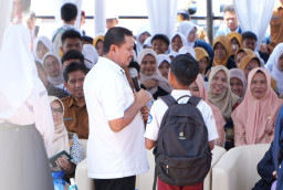 Bupati Sumedang: Literasi Bukan Sekadar Membaca, tapi Fondasi SDM Kritis dan Kreatif
