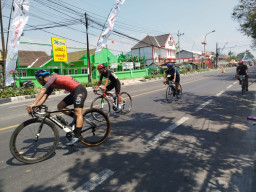 PORKAB dan Kejurkab Balap Sepeda Tuban Semarak, Atlet Pelajar hingga Master Adu Kecepatan