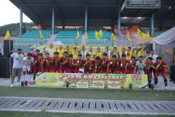 Tutup Turnamen Bahlil Minisoccer Zona 5, Eko Wahyudi Tekankan Sportivitas dan Edukasi Politik bagi Gen Z 
