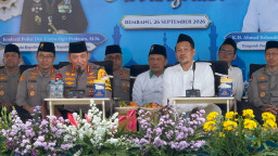 Kapolri Listyo Sigit dan Gus Baha Bicara Ulama-Umara di Pesantren Narukan Rembang