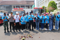 ILUSA Salurkan 148 Tangki Air Bersih untuk Warga Terdampak Kekeringan di Blora