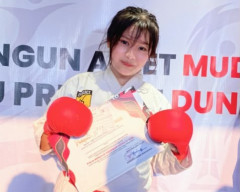 Keren! Siswi Kelas X SMATAG Surabaya Sabet Juara 1 Kejurnas Karate