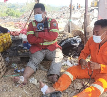10 Jam Padamkan Api di TPA Landoh Rembang, Dua Petugas Damkar Terluka