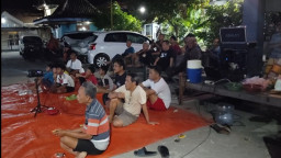 Keseruan Nobar Timnas di Rembang, Warga Sumberjo Tegang hingga Adu Penalti