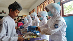 SPPG Gunung Manik Sumedang Jadi Salah Satu dari 60 Dapur MBG Prasmanan di Indonesia 