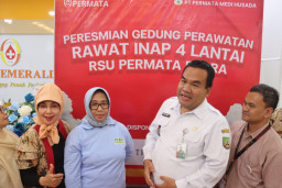 Gus Arief Resmikan Gedung Baru RSU Permata Blora