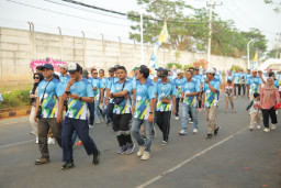 Semarak Hari Listrik Nasional ke-81 dan Sumpah Pemuda, PLN Nusantara Power Tuban Gelar Jalan Sehat hingga Bazar UMKM