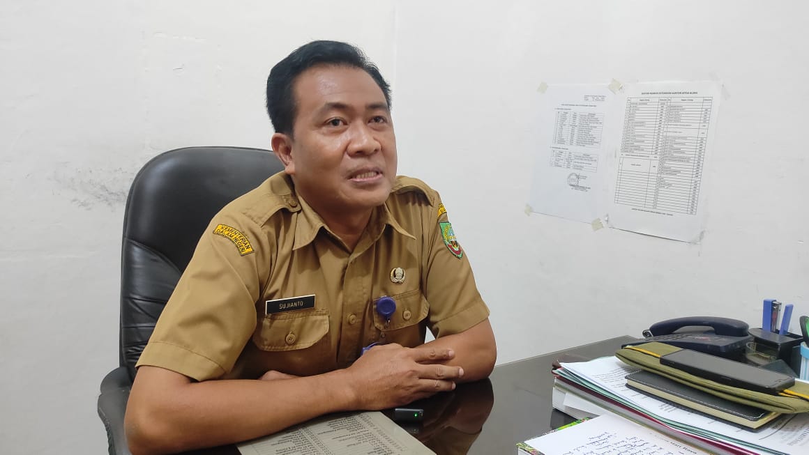 Kabag Umum Pemkab Blora, Sujianto menjelaskan bahwa saudara KN bukan Ajudan Bupati Blora. (Memanggil.co/Ist)