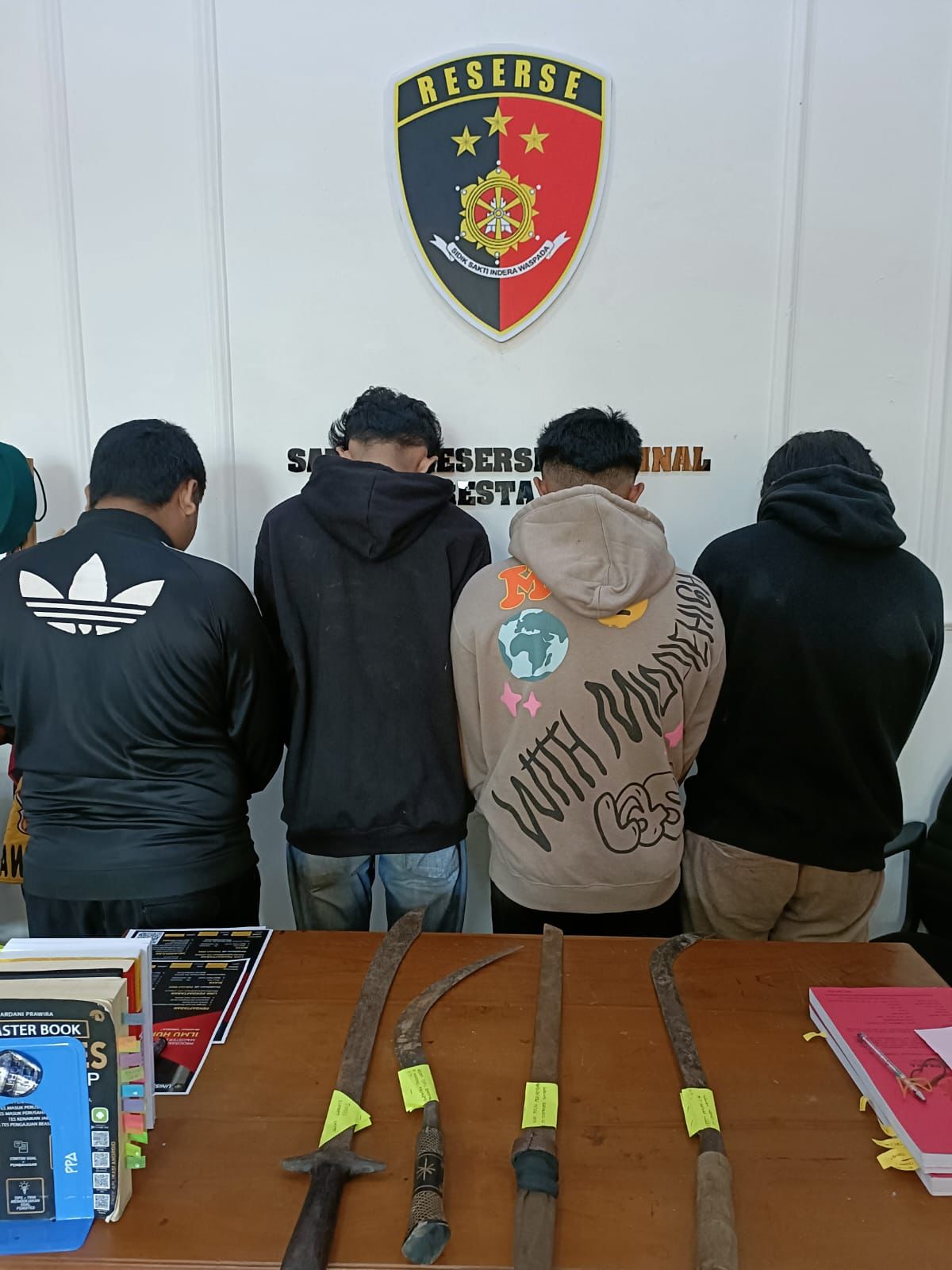 Bawa Sajam Siap Tawuran, Puluhan Remaja di Pati Diringkus Polisi